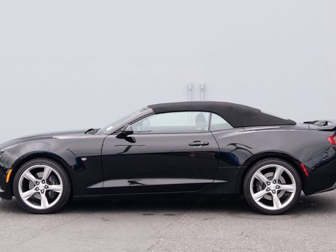 Used 2016 Chevrolet Camaro SS RWD image 24