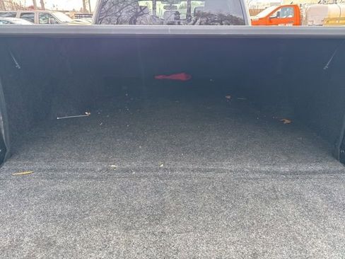 Certified 2018 Ford F150 Platinum w/ Equipment Group 701A Luxury image 17