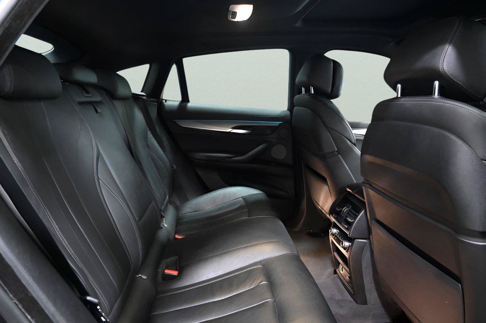 Used 2019 BMW X6 xDrive35i w/ M Sport Package AWD/4WD image 19