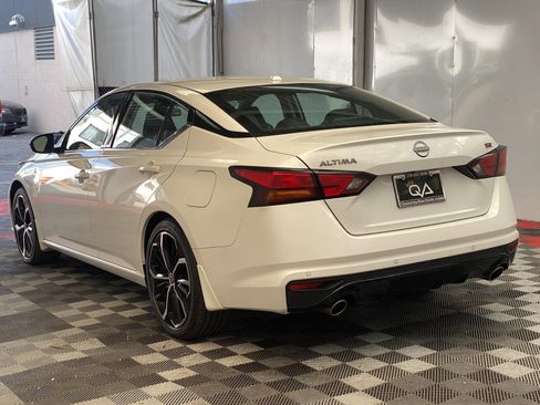 Used 2024 Nissan Altima 2.5 SR FWD image 4