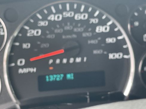 Used 2025 Chevrolet Express 2500 w/ Driver Convenience Package RWD image 20
