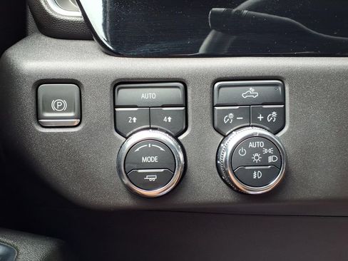 Used 2024 GMC Sierra 1500 Elevation AWD/4WD image 25