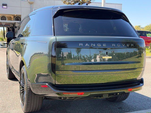 Used 2025 Land Rover Range Rover Long Wheelbase SE AWD/4WD image 7