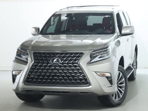 Used 2021 Lexus GX 460 Luxury w/ Accessory Package AWD/4WD image 3