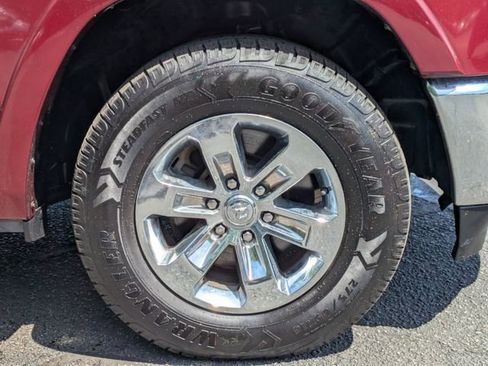 Used 2022 RAM 1500 Laramie image 11