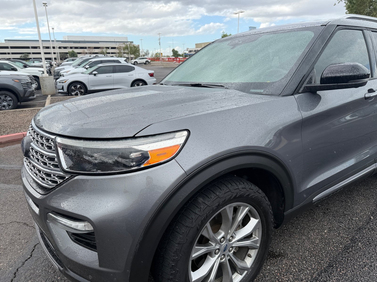 Used 2021 Ford Explorer Limited w/ Equipment Group 301A AWD/4WD image 10