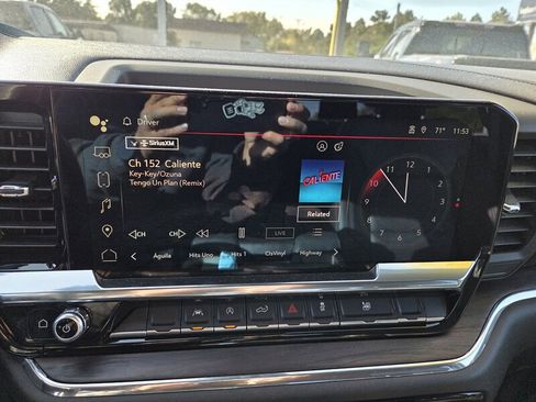 Used 2024 GMC Sierra 1500 SLT image 21