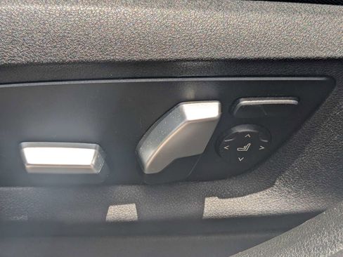 Used 2018 BMW 530i RWD image 22