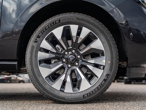 New 2026 Ford Expedition Platinum w/ Driver's Package image 5