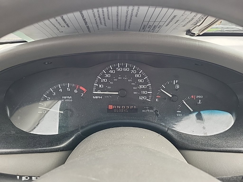 Used 1999 Chevrolet Malibu w/ Preferred Equipment Group 1 FWD image 14
