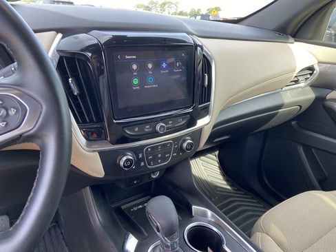 Used 2023 Chevrolet Traverse LT w/ LPO, Cargo Package AWD/4WD image 37