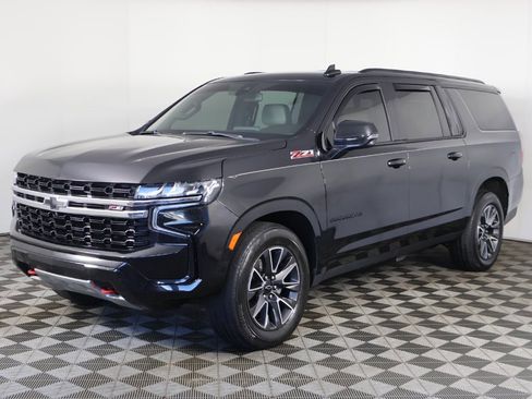 Used 2021 Chevrolet Suburban Z71 w/ Z71 Off-Road Package image 11