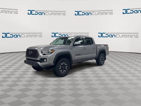 Used 2021 Toyota Tacoma TRD Off-Road AWD/4WD image 4