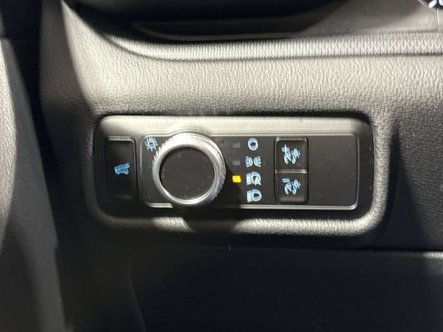 Used 2023 Ford Explorer 4WD image 18