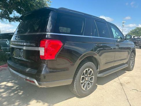 Certified 2024 Ford Expedition XLT AWD/4WD image 3