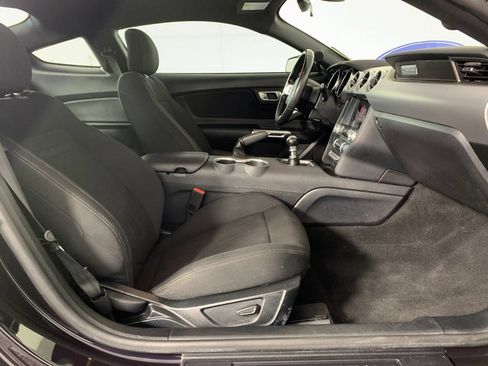 Used 2022 Ford Mustang GT RWD image 31