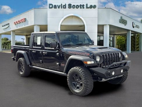 Used 2022 Jeep Gladiator Mojave w/ Trailer Tow Package image 3