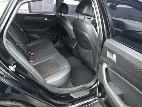 Used 2016 Hyundai Sonata Sport w/ Option Group 1V image 12
