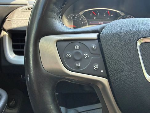 Used 2019 GMC Terrain Denali w/ Advanced Safety Package AWD/4WD image 23