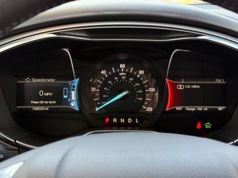 Used 2018 Ford Fusion SE w/ Equipment Group 602A FWD image 30