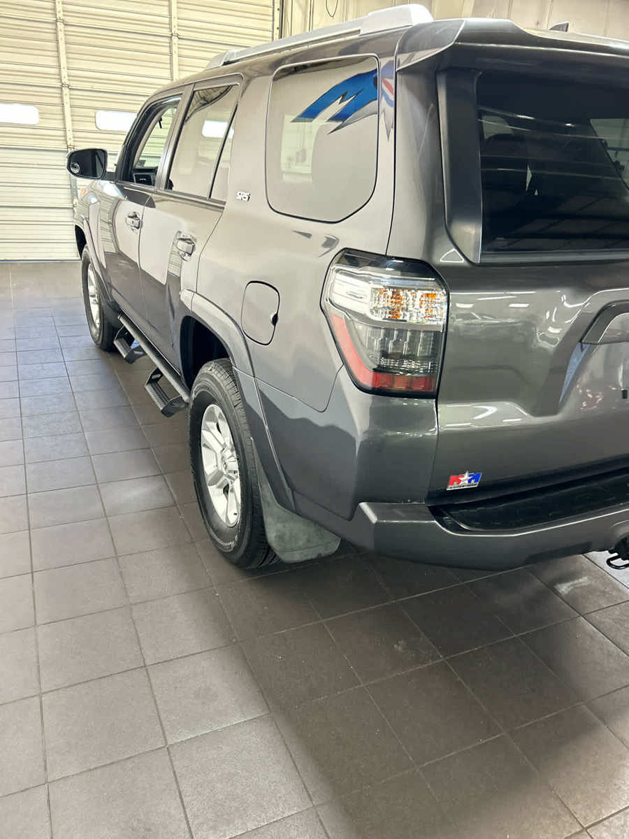 Used 2018 Toyota 4Runner SR5 Premium AWD/4WD image 8