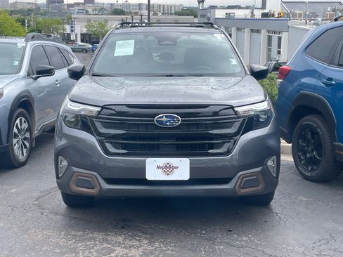 Used 2025 Subaru Forester Sport AWD/4WD image 2