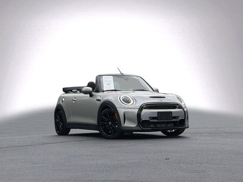 Used 2024 MINI Cooper S FWD image 2