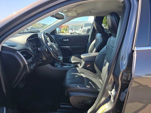 Used 2021 Jeep Cherokee Latitude Lux w/ Comfort/Convenience Group AWD/4WD image 9