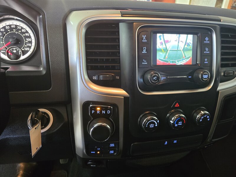 Used 2019 RAM 1500 Classic SLT AWD/4WD image 17