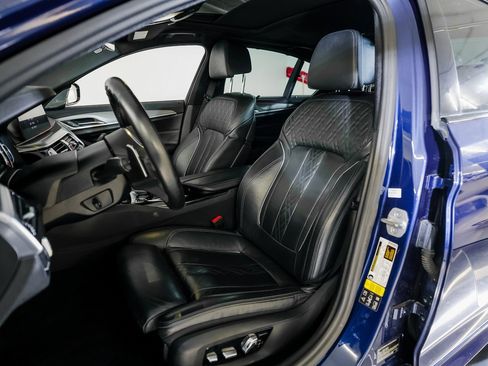 Used 2018 BMW M550i xDrive image 5