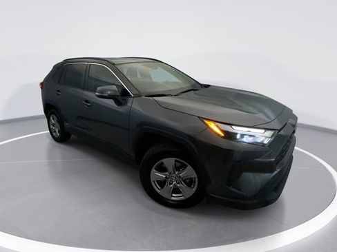 Used 2022 Toyota RAV4 XLE w/ Convenience Package AWD/4WD image 1