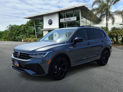 Certified 2023 Volkswagen Tiguan SE R-Line