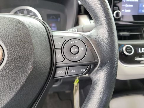 Used 2022 Toyota Corolla LE FWD image 24