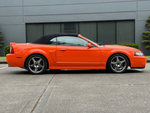 Used 2003 Ford Mustang Cobra RWD image 2