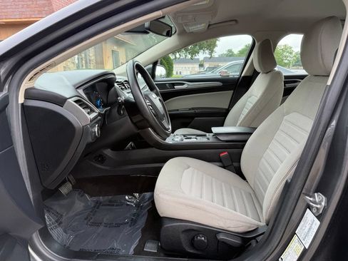 Used 2020 Ford Fusion S FWD image 10