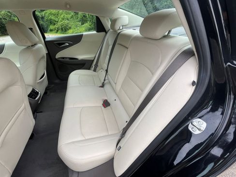 Used 2024 Chevrolet Malibu LT image 32