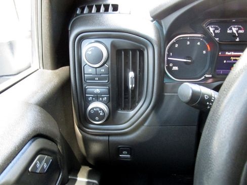 Used 2021 GMC Sierra 2500 4x4 Crew Cab w/ 1SA Safety Confidence Package image 15