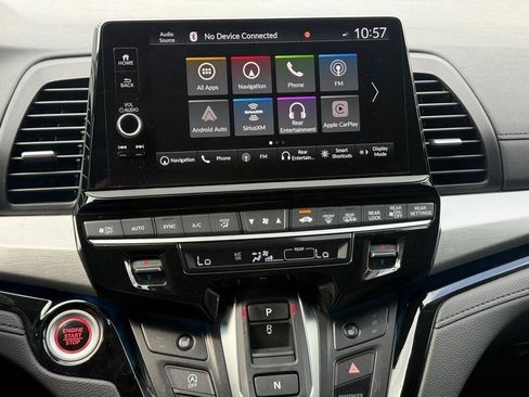 Used 2025 Honda Odyssey Touring image 19