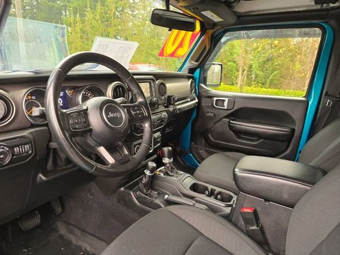 Used 2020 Jeep Wrangler Sport image 11