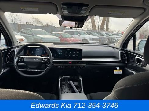 New 2026 Kia Sorento LX image 13