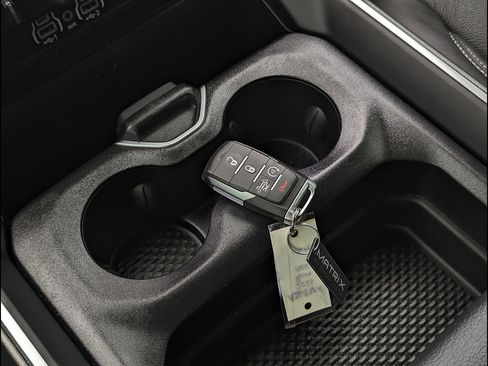 Used 2025 RAM 1500 Big Horn AWD/4WD image 34