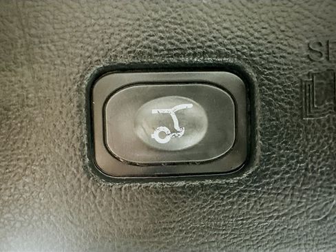 Used 2020 Ford Edge SEL w/ Convenience Package FWD image 32