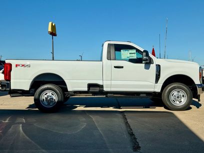 New 2026 Ford F250 XL w/ FX4 Off-Road Package