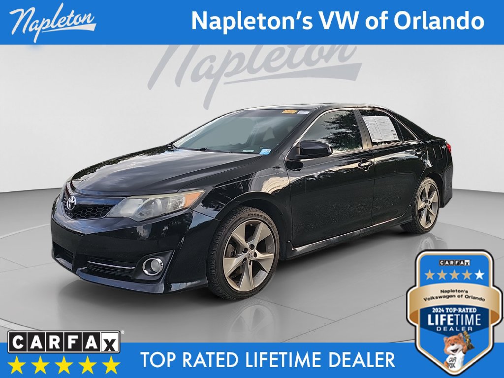 Used 2012 Toyota Camry SE FWD image 1