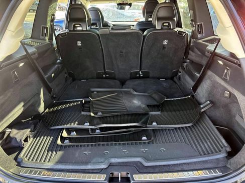 Used 2021 Volvo XC90 T8 Inscription Expression w/ Climate Package image 8