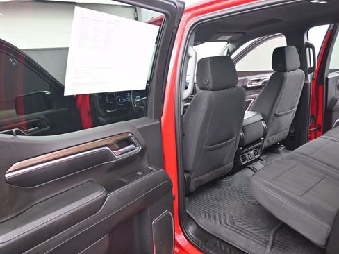 Used 2024 Chevrolet Silverado 1500 LT image 40