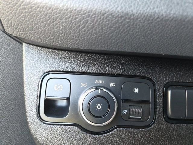 Used 2022 Mercedes-Benz Sprinter 2500 image 20