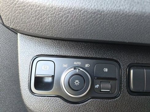 Used 2022 Mercedes-Benz Sprinter 2500 image 20