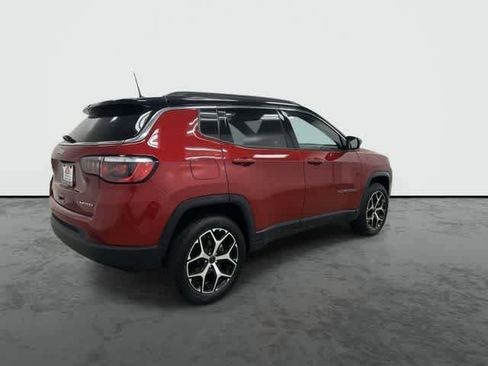 Used 2026 Jeep Compass Limited image 4