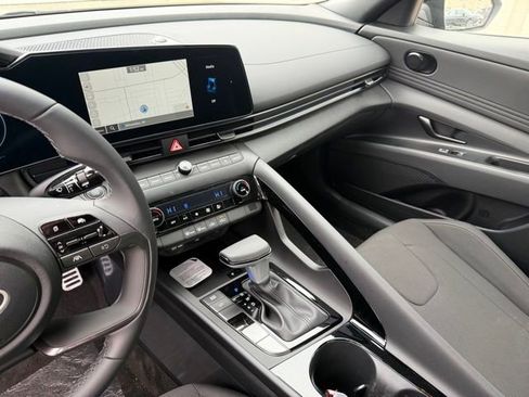 New 2026 Hyundai Elantra Sport FWD image 21
